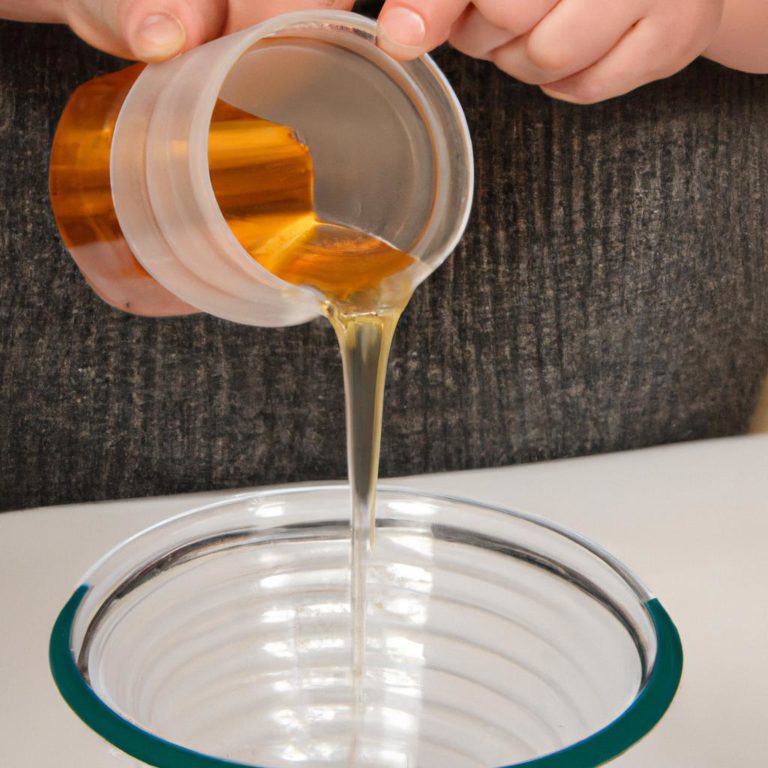 How Many Ounces of Honey in a Pound? | BeeKeepinglove.com